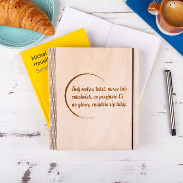 Notatnik z drewnianymi deseczkami - twój motyw